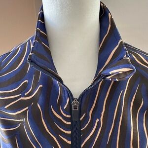 J. McLaughlin Blue, brown and White stretch full zip top